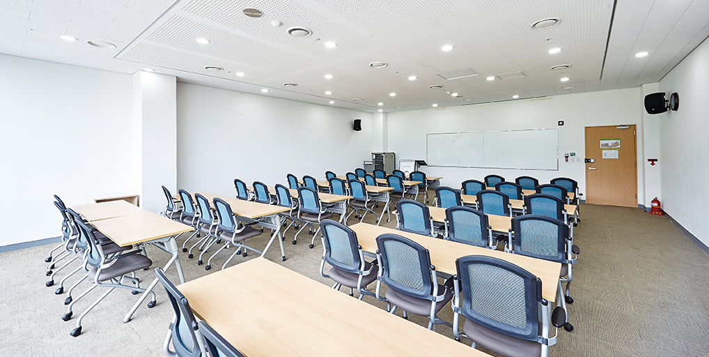 Large Lecture Room(5)